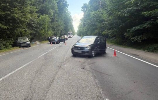 Троє у лікарні, авто — на арештмайданчику: деталі аварії