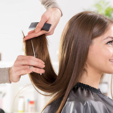 At the hairdresser's. Безкоштовні зачіски для переселенок у Вінниці: як записатися та які умови