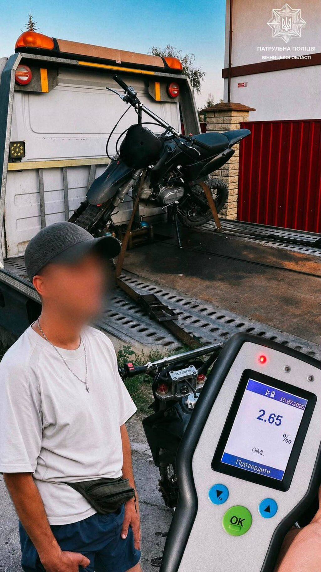 Перевищення норми у 13 разів: у Вінниці затримали нетверезого мотоцикліста без прав