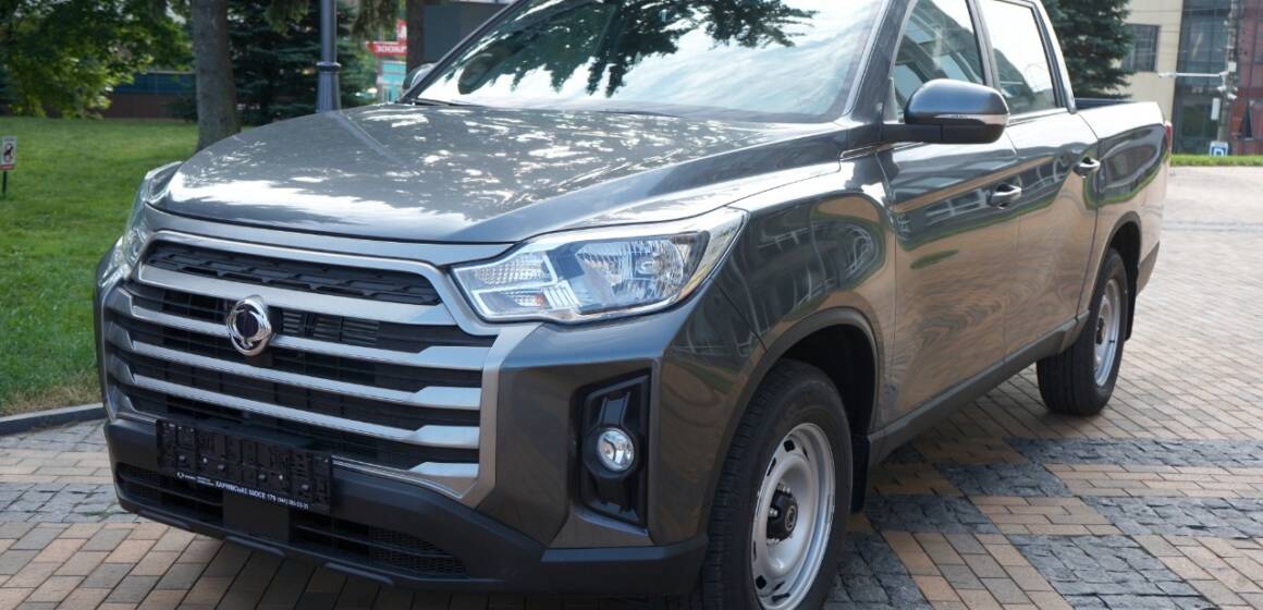 Новий пікап для морпіхів: Вінниця передала чергове авто 501-му батальйону