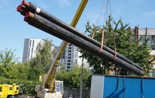 Місто-побратим Карлсруе передало Вінниці партію ізольованих труб для модернізації тепломереж