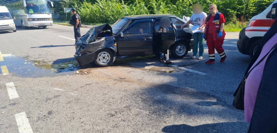 5429296330024098478 Дві ДТП за один ранок у Вінниці та районі: у поліції розповіли про обставини й стан травмованих