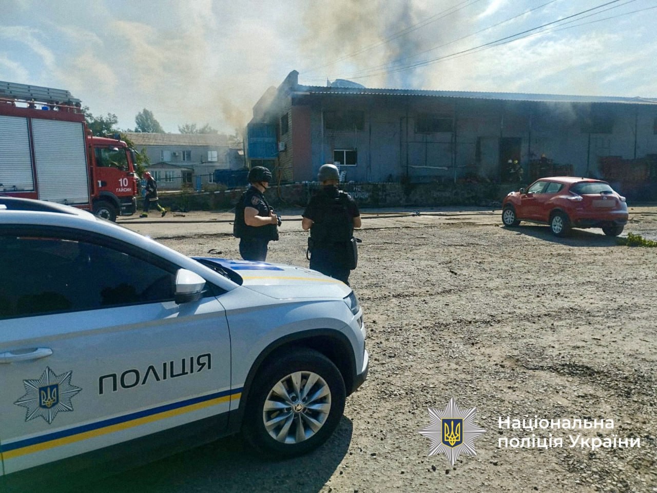 Воєнний злочин у Гайсині: внаслідок влучання ворожих БпЛА по Новій Пошті постраждали 8 осіб