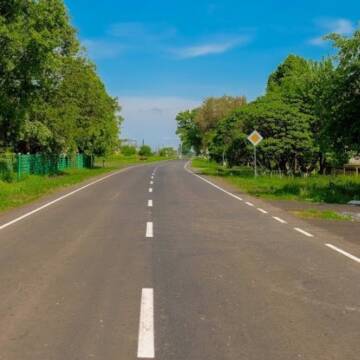 55 Привласнили пів мільйона на ремонті дороги: на Вінниччині викрили підрядницю та інженера