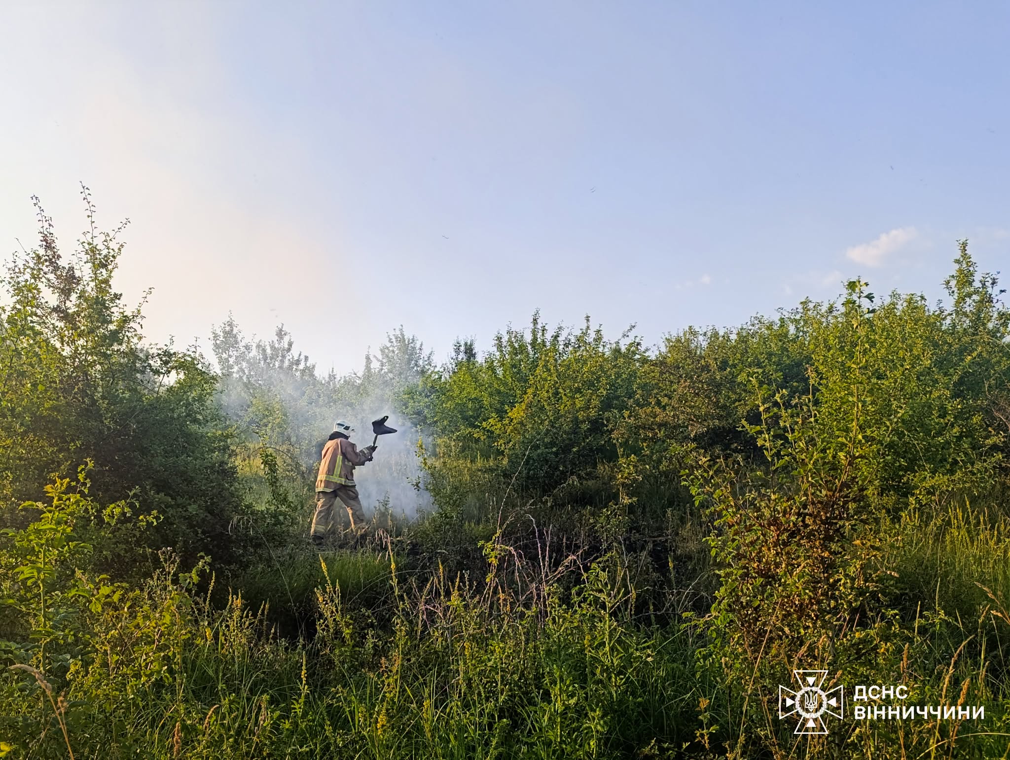 Людська необережність спричинила вісім пожеж на Вінниччині за добу