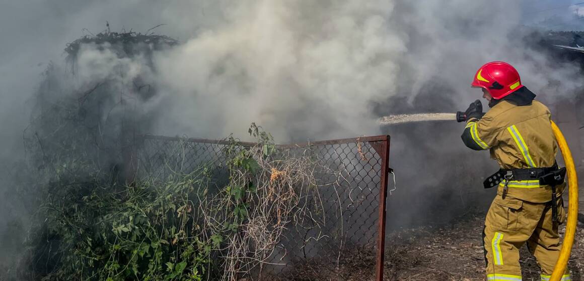 На Вінниччині за добу сталося 12 пожеж: горіли будинки, сухостій та автомобілі