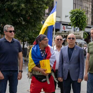 740425567_1068029049131674_1879043609311775507_n Латвійський волонтер завершив у Вінниці 1400-кілометровий благодійний марафон задля допомоги ЗСУ