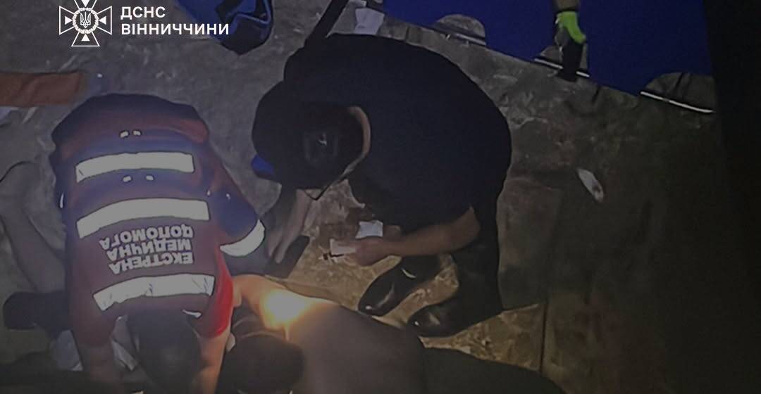 745373808_1058091636791799_1331983224484034981_n Впала на семиметрову глибину: під Вінницею рятувальники діставали дівчину з котловану недобудови
