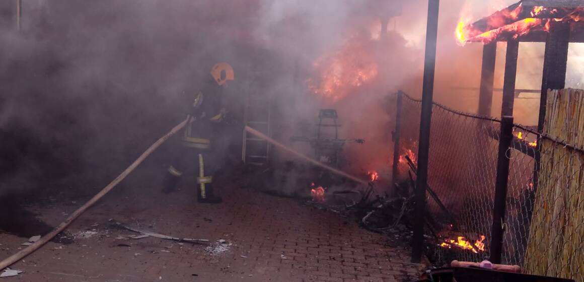 У Вінниці загорівся квадроцикл: вогонь ледь не знищив господарську споруду