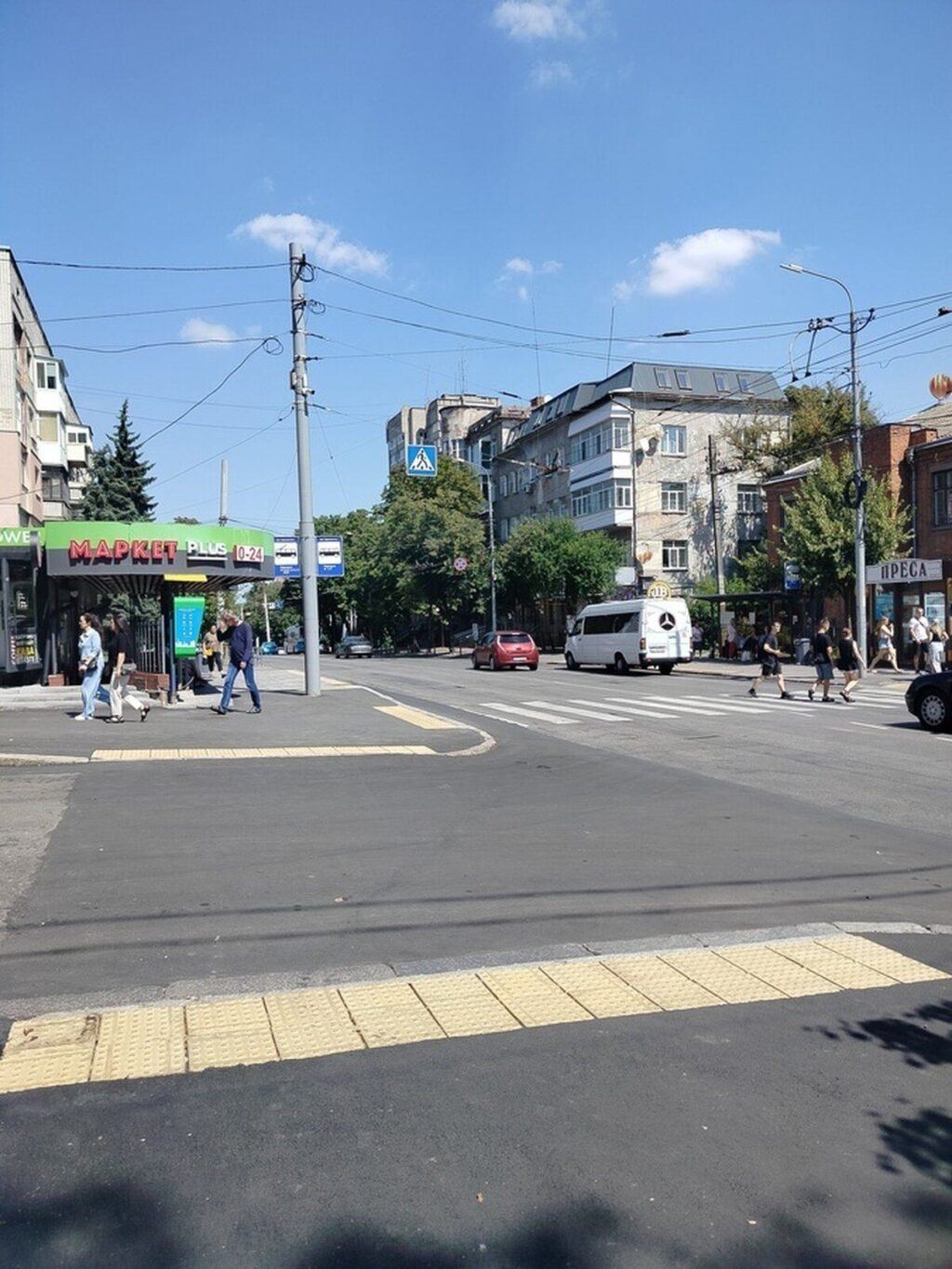 У Вінниці тимчасово перенесли зупинку «Грушевського» на вулиці Театральній