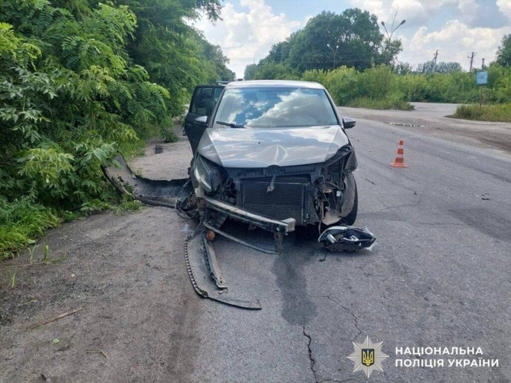 З’їзд у кювет та перекинутий легковик: поліція розслідує дві ДТП з постраждалими на Вінниччині