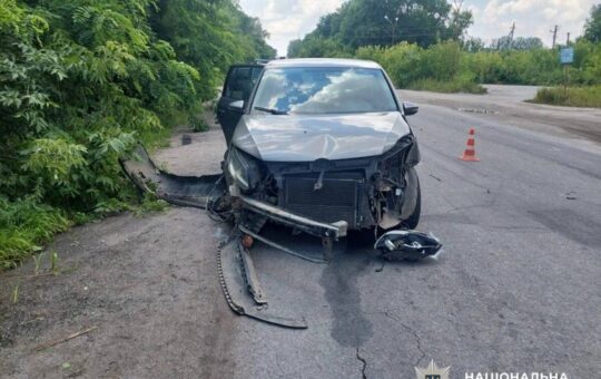 З’їзд у кювет та перекинутий легковик: поліція розслідує дві ДТП з постраждалими на Вінниччині