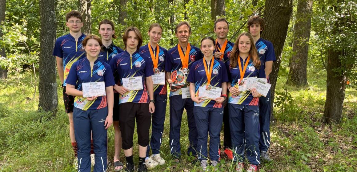 8 золотих та віцечемпіонство України: вінницькі радіоспортсмени привезли нагороди