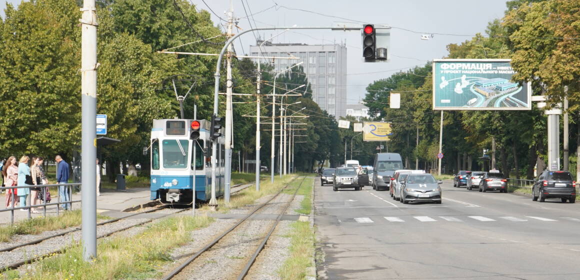 Робота світлофорів під час хвилини мовчання (3) У Вінниці понад 80 світлофорів працюватимуть у спеціальному режимі під час хвилини мовчання