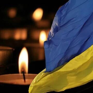 Останньою земною дорогою вінничани проводжають Захисника Сергія Коржа