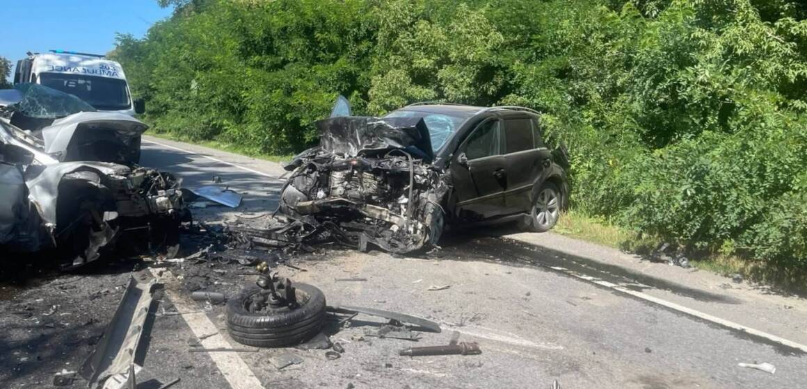 762584831_1459625069539312_5030305274192428617_n Унаслідок зіткнення Ford та Mercedes під Тульчином загинув водій