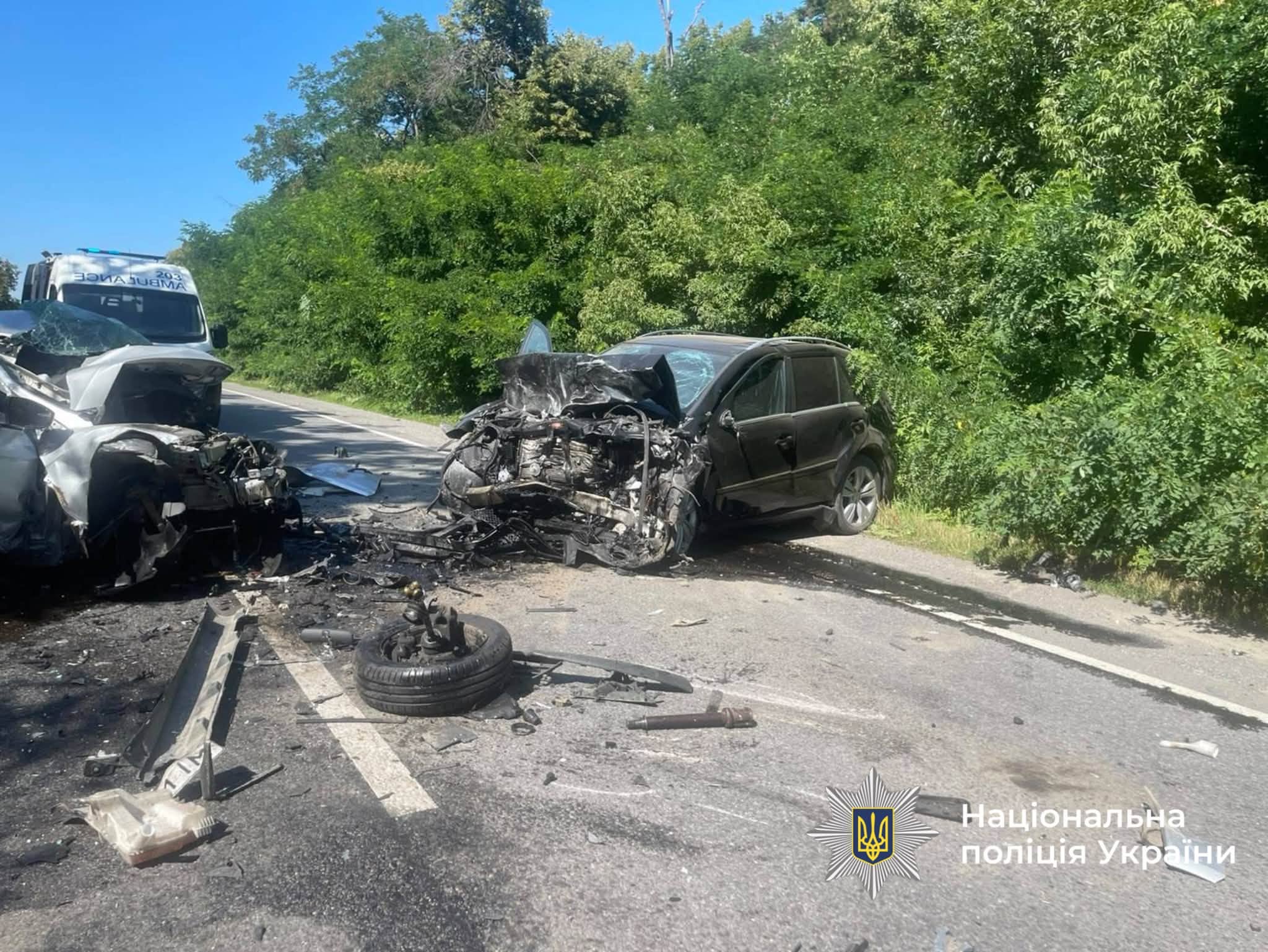 Унаслідок зіткнення Ford та Mercedes під Тульчином загинув водій