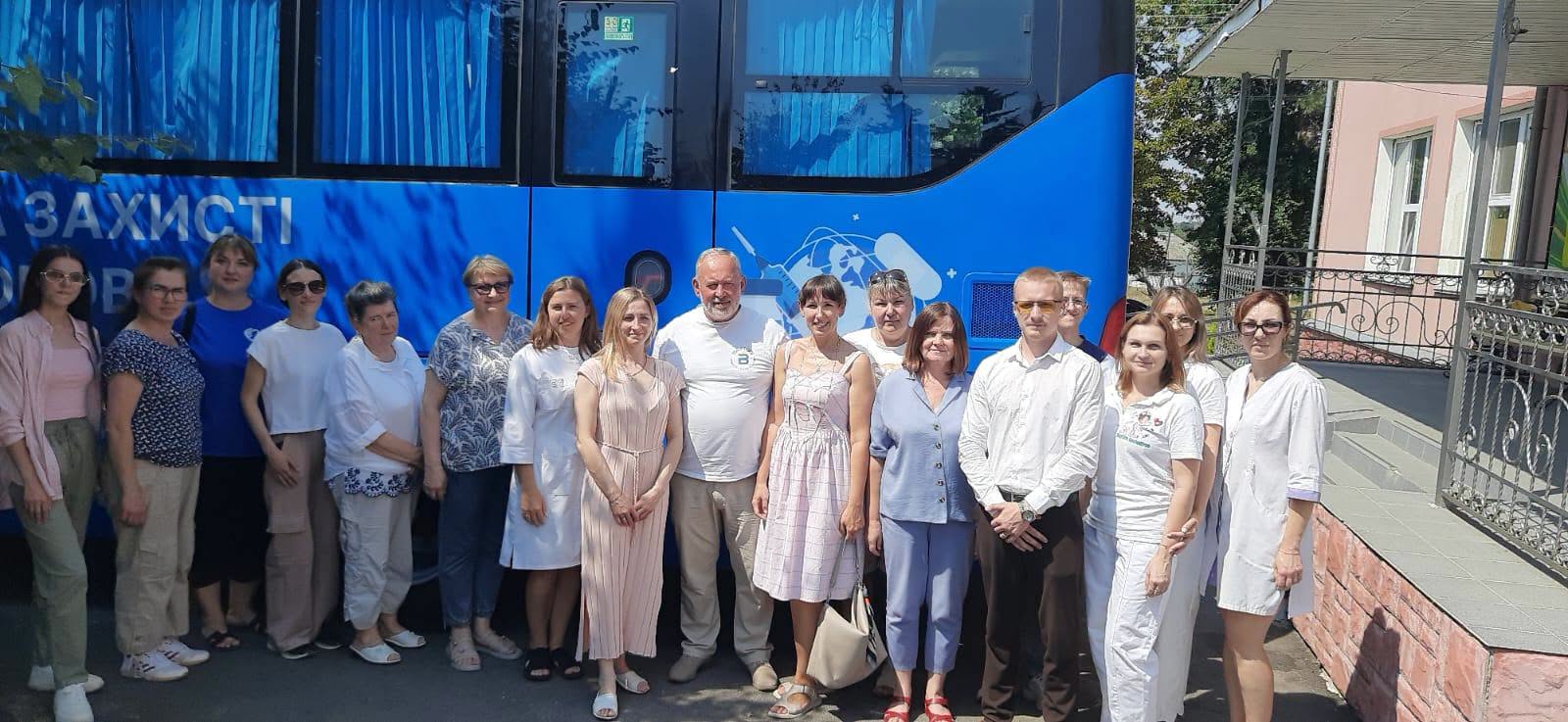 У Дашеві працював «майданчик здоров’я»: жителі громади пройшли медогляди та вакцинацію
