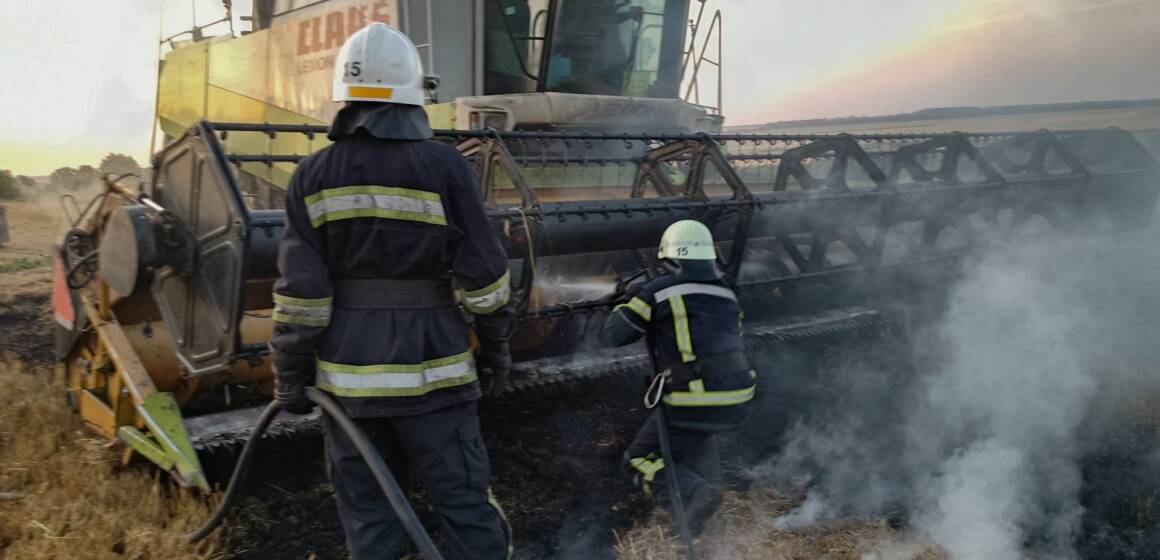765051166_1554444538954069_5442013345130925583_n На Вінниччині горіли комбайн, автівки та житловий будинок