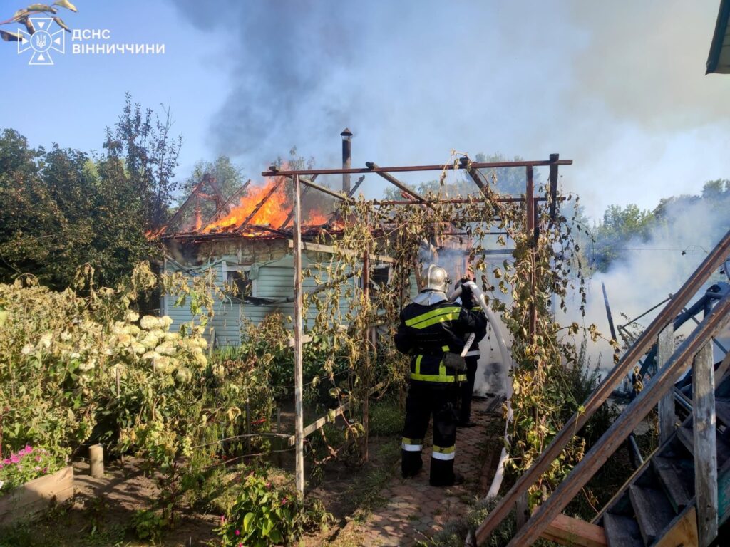 Через коротке замикання ледь не згоріли будинки на Вінниччині