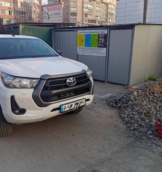 772101942_1064812286054327_5405289295127841899_n У Вінниці через припарковане авто не змогли вивезти сміття