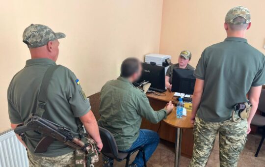 На Вінниччині чоловік намагався виїхати за кордон із сирійським паспортом