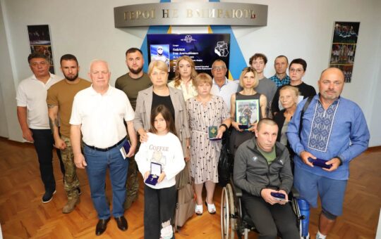 18 жителів Вінниччини отримали Почесну відзнаку «За заслуги перед Вінниччиною»