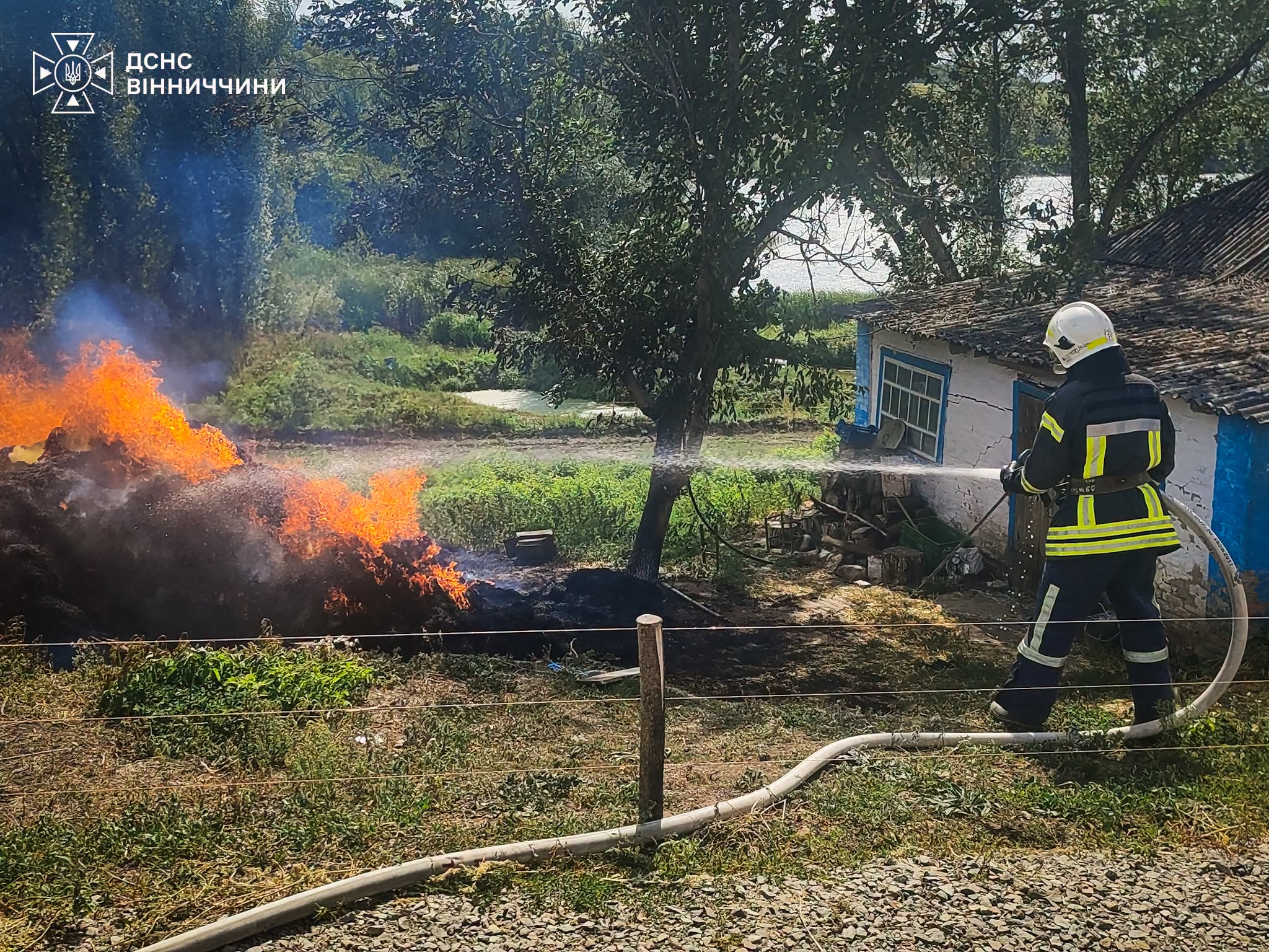 На Вінниччині сталося чотири пожежі: горіли будинки та господарські споруди