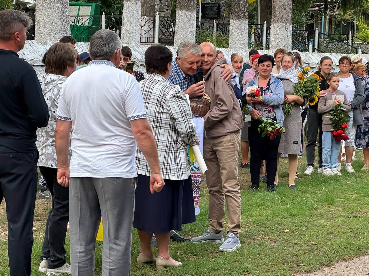 Майже чотири роки полону позаду: на Вінницю та рідну Сапіжанку повернувся звільнений захисник Володимир Кошмаринський