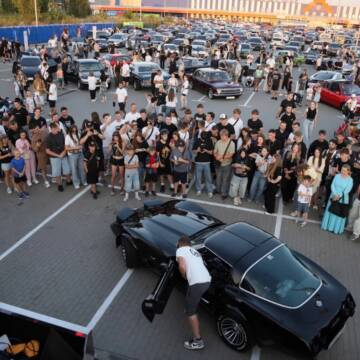 IMG_3712-extra-extra-large У Вінниці зібралися десятки унікальних автомобілів на автофестивалі