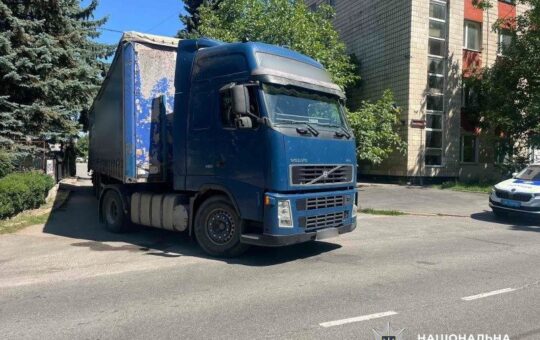 Наїзд вантажівки у Вінниці та травмовані діти у Гайсині: деталі двох автоаварій на Вінниччині