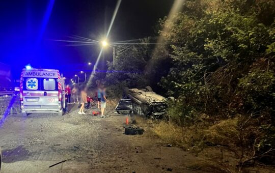 З’їхав на недобудовану дорогу та перекинувся: на Житомирщині в ДТП загинули водій із Вінниччини та 10-річна дитина