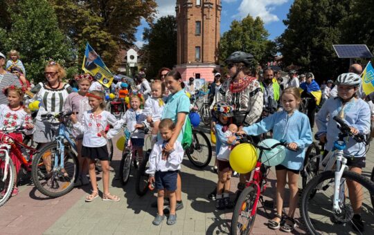 Майже 200 учасників та повернення традиції: у Вінниці відбувся яскравий «Велопарад у вишиванках»
