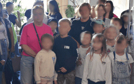 Нові рюкзаки та захоплива екскурсія: у Вінниці підтримали дітей, які опинилися у складних життєвих обставинах