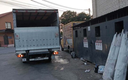 У Вінниці зафіксували незаконне викидання люмінесцентних ламп