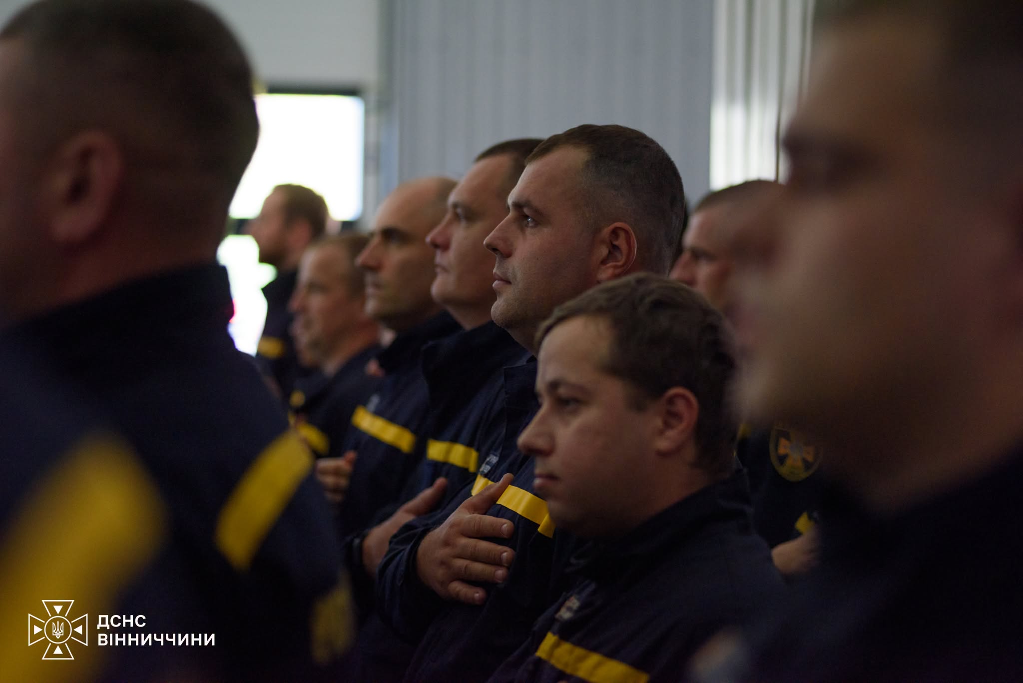 У Вінниці відзначили День рятівника: понад 60 надзвичайників отримали відзнаки та нові звання