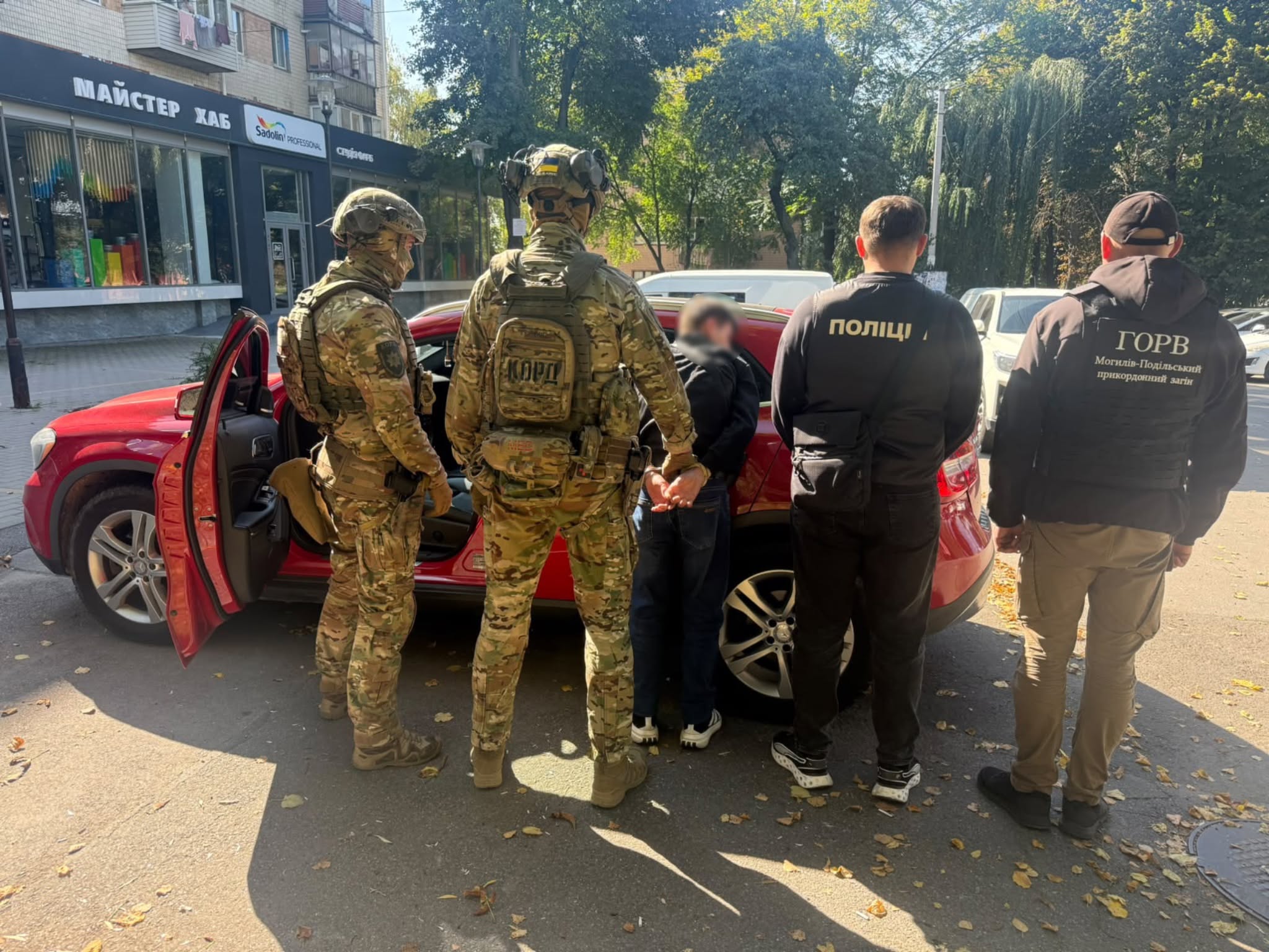 На Вінниччині прикордонники затримали франківського таксиста, який «брав виклики» до кордону