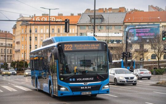 Вінниця купує 20 нових 12-метрових міських автобусів моделі MAN Lion's City : вперше в Україні отримає транспорт цієї моделі.