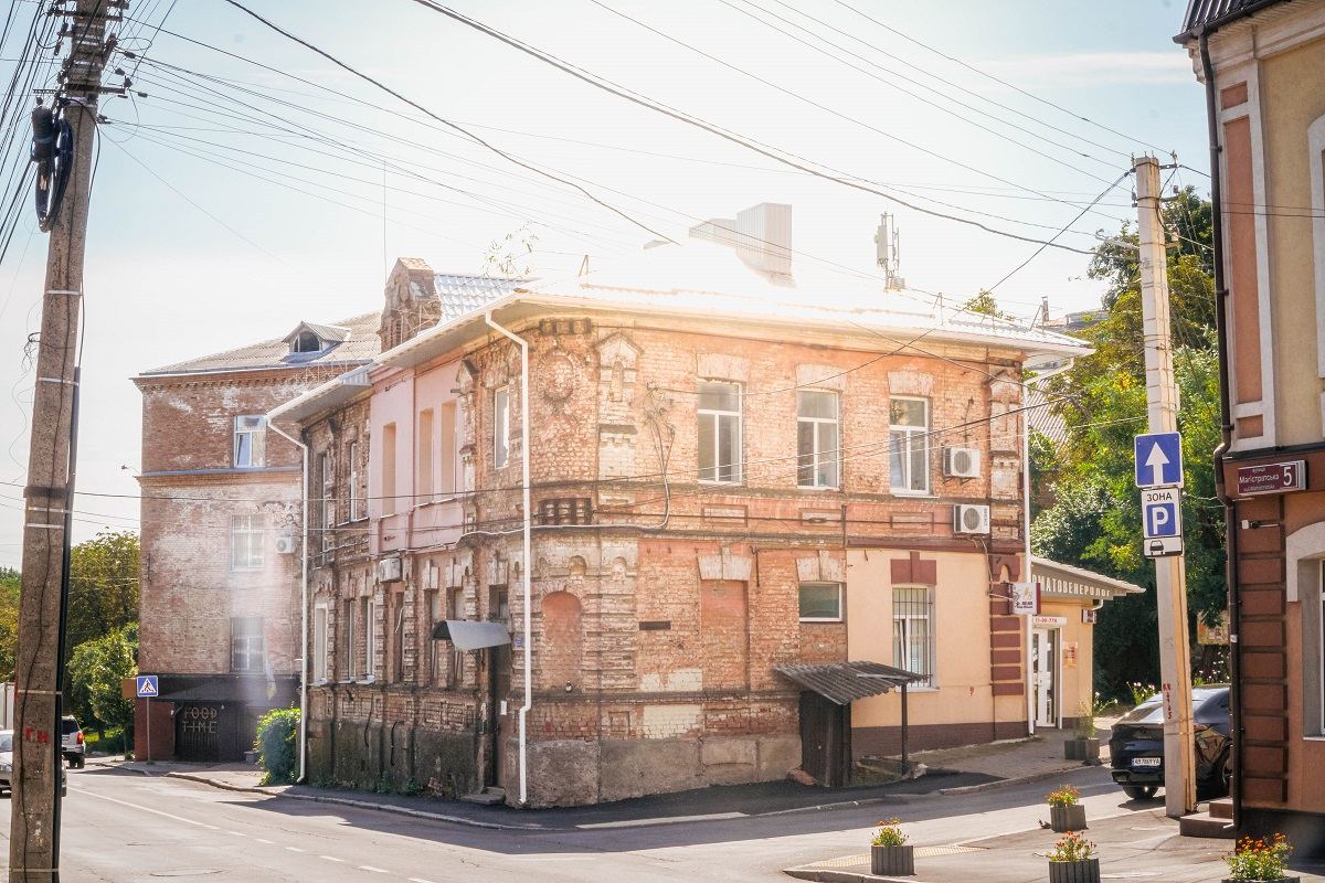 Місто, де кожен фасад приховує свою історію