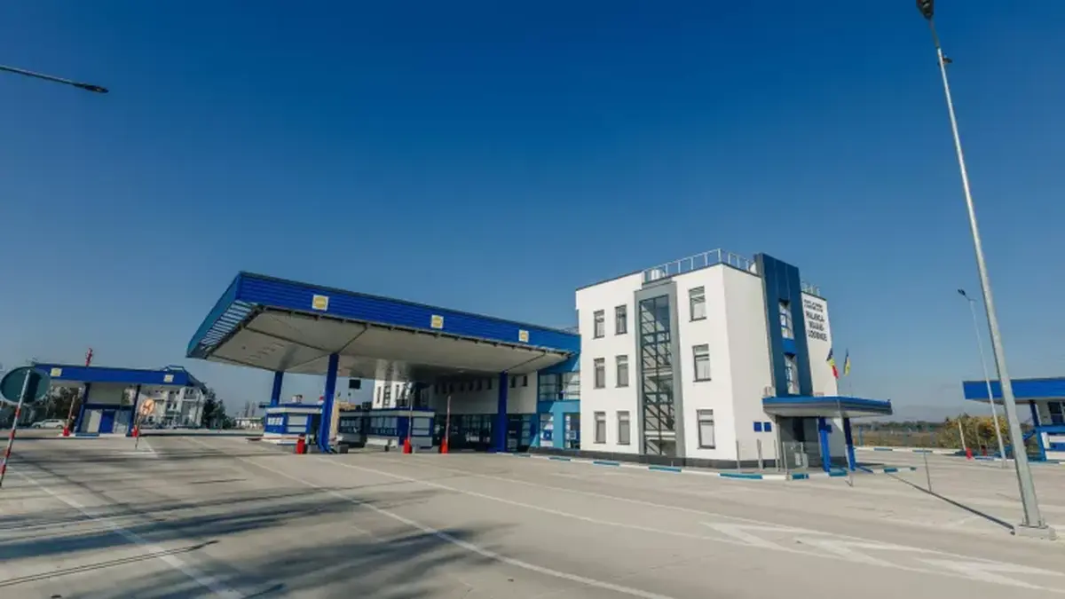 Біля пункту пропуску «Паланка» на кордоні з Молдовою влучив снаряд: пошкоджено автобус і поранено прикордонника