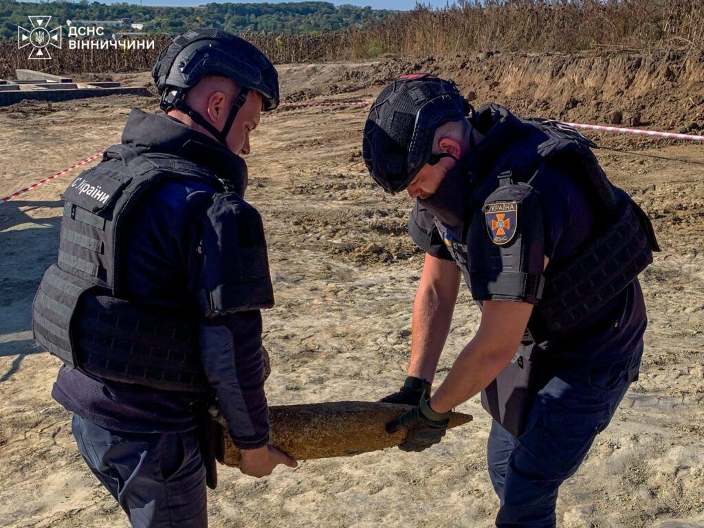 На Вінниччині знову виявили небезпечні знахідки часів Другої світової війни.