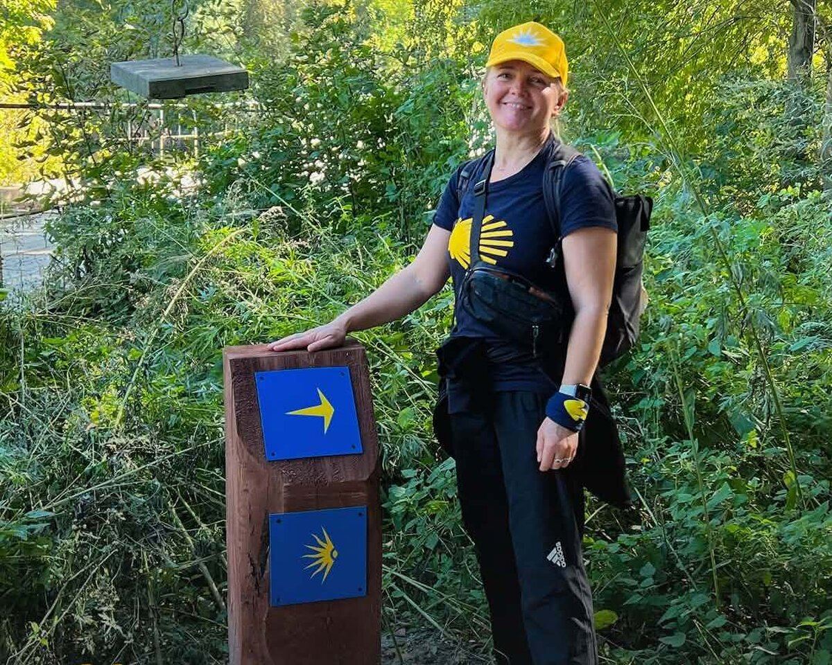 На Camino Podolico встановили нову навігацію: на маршруті з’явилося 28 стовпчиків і 32 комплекти табличок-покажчиків напрямку руху.