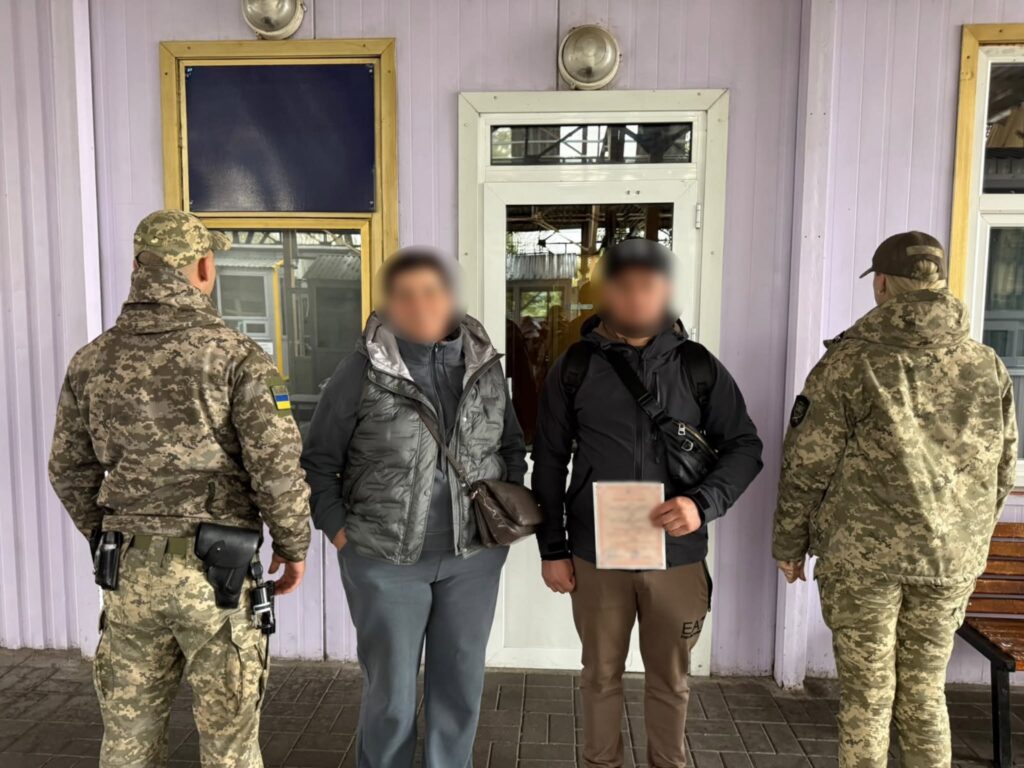 На кордоні з Молдовою зупинили вінничанина, який уклав фіктивний шлюб із тещею для виїзду з України