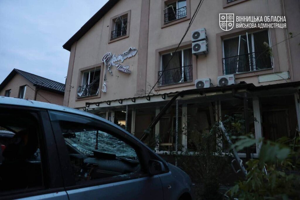 На позачерговому засіданні виконкому Вінницької міської ради ухвалили рішення про перші виплати постраждалим від російського удару 25 жовтня