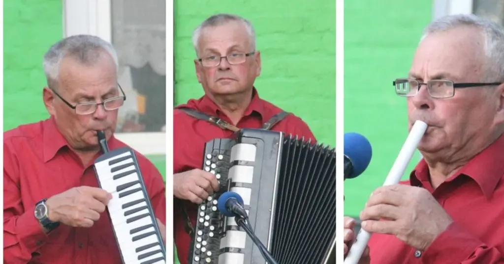 «Людина-оркестр» із Гущинців: музикант Віктор Томчук провів тригодинний марафон на підтримку місцевих волонтерок