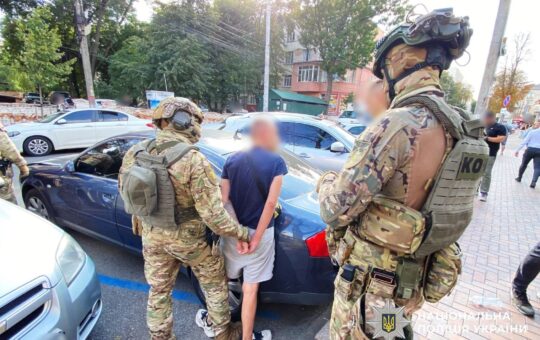 До 7 років увʼязнення засудили організатора незаконного переправлення чоловіків через держкордон